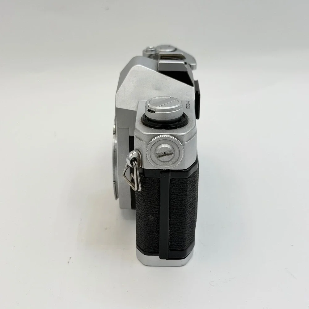 Canon TX 35mm SLR Film Camera Body Vintage Silver Black FD Mount 175344